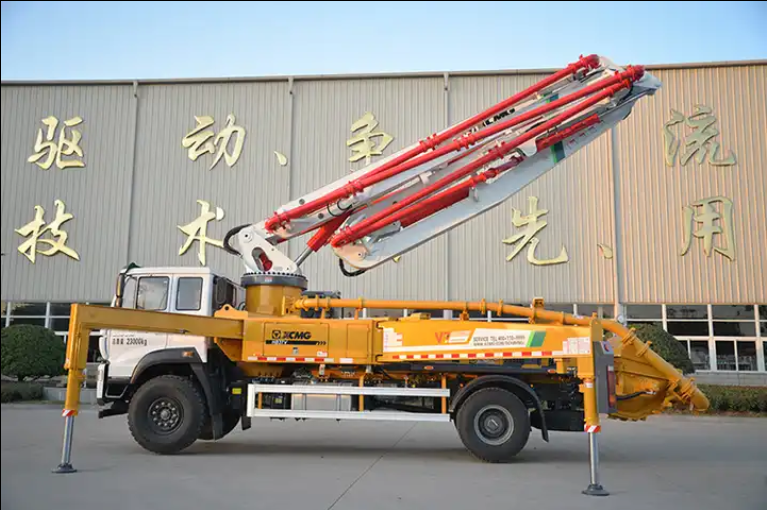 XCMG Schwing 37m Máquina de bomba de concreto HB37K China Precio de bomba de concreto montado en camión